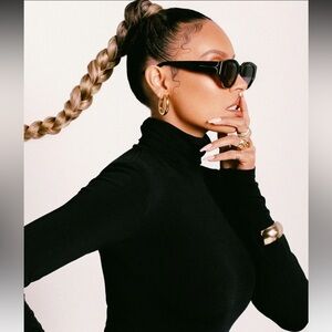 DEZI Charge It Sunglasses - Black